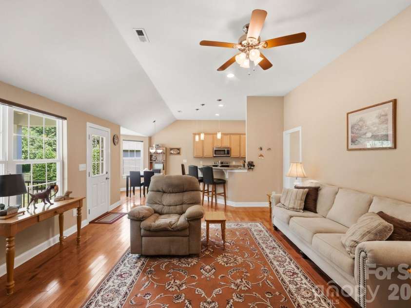 107 Vista View Place, Mooresville, NC 28117.  MLS# CAR4416778, YatesRealty ID 45699. 