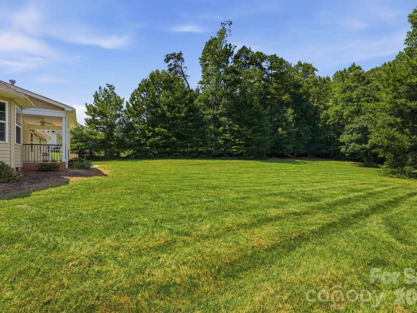 107 Vista View Place, Mooresville, NC 28117.  MLS# CAR4416778, YatesRealty ID 45699. 