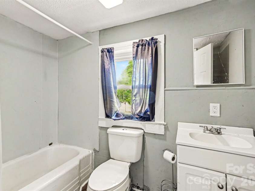 1025 Martin Luther King Jr Drive, Albemarle, NC 28001.  MLS# CAR4380740, YatesRealty ID 457. Bathroom