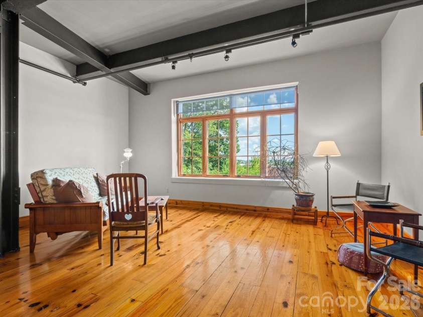 100 Coxe Avenue, Asheville, NC 28801.  MLS# CAR4307768, YatesRealty ID 4570. 