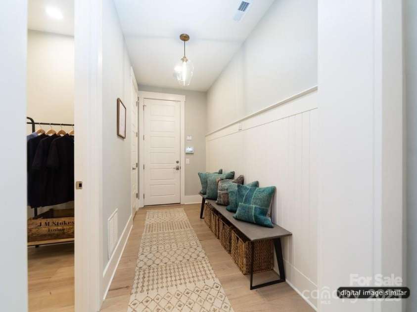 8805 Wingard Drive, Waxhaw, NC 28173.  MLS# CAR4243792, YatesRealty ID 4570. 