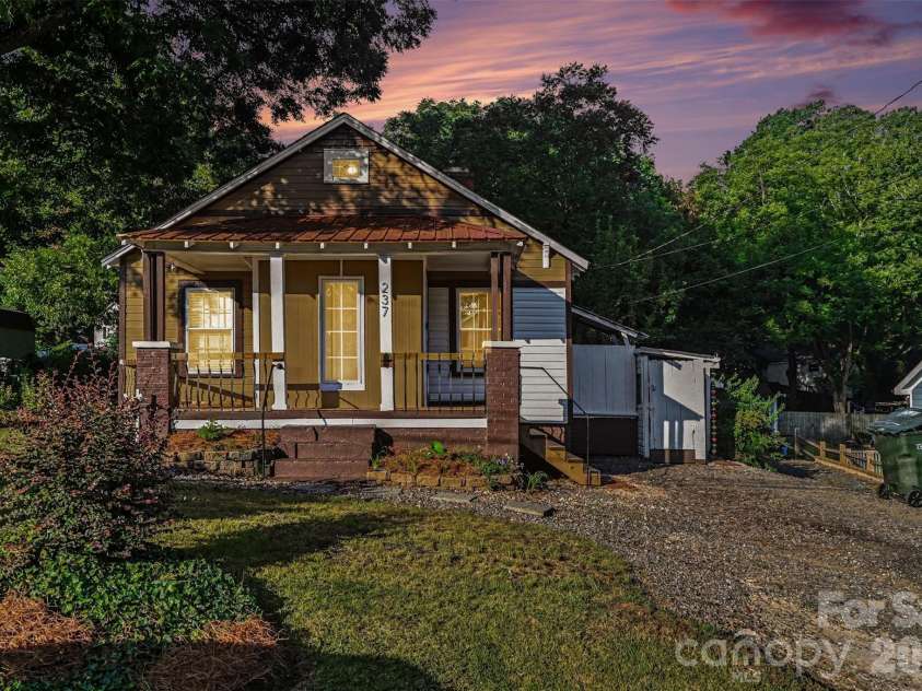 237 Simpson Drive, Concord, NC 28025.  MLS# CAR4416767, YatesRealty ID 45701. 