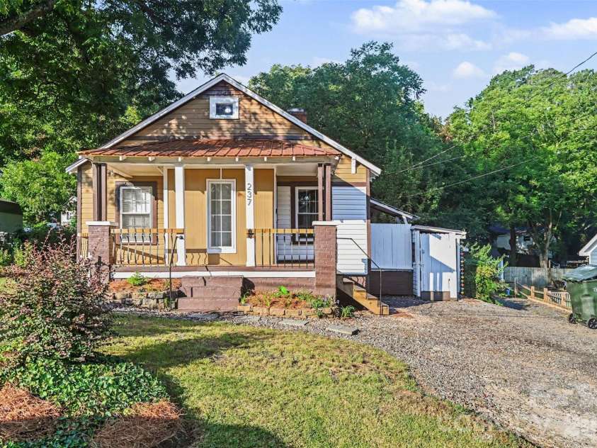 237 Simpson Drive, Concord, NC 28025.  MLS# CAR4416767, YatesRealty ID 45701. 