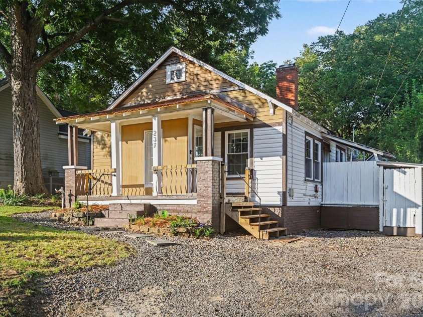 237 Simpson Drive, Concord, NC 28025.  MLS# CAR4416767, YatesRealty ID 45701. 