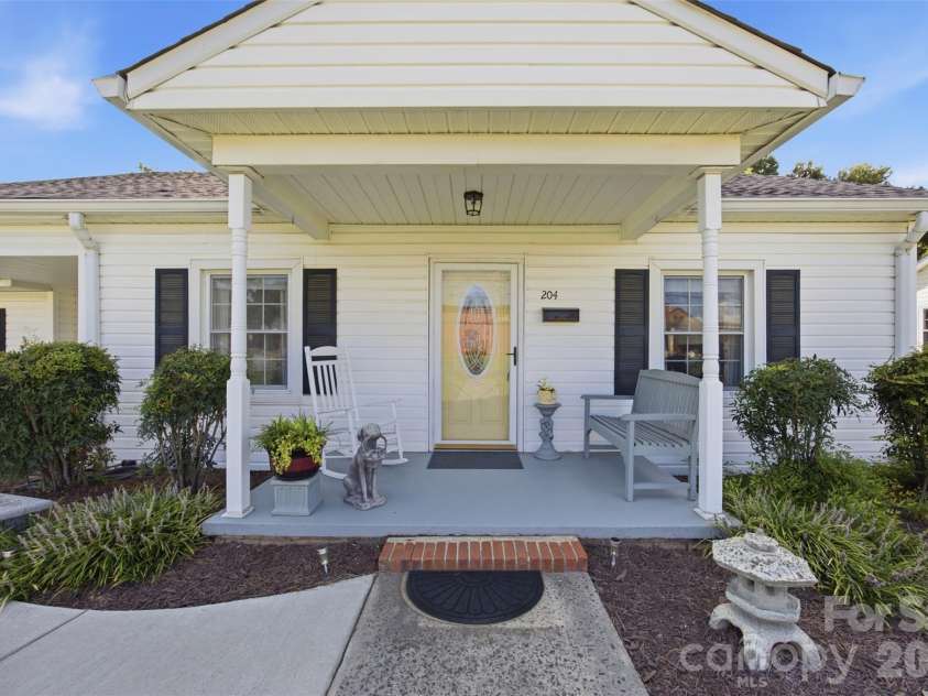 204 Memorial Drive, Clover, SC 29710.  MLS# CAR4416477, YatesRealty ID 45704. 