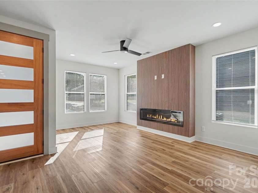 591 Central Drive, Concord, NC 28027.  MLS# CAR4415958, YatesRealty ID 45706. 