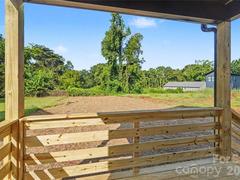 591 Central Drive, Concord, NC 28027.  MLS# CAR4415958, YatesRealty ID 45706. 