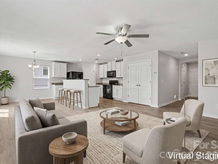 3915 Rosfield Drive, Charlotte, NC 28214.  MLS# CAR4409394, YatesRealty ID 45707. Virtually Staged