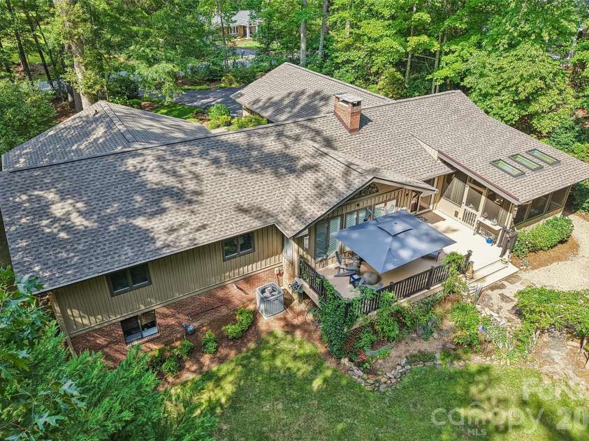 133 Larchmont Drive, Hendersonville, NC 28791.  MLS# CAR4415855, YatesRealty ID 45708. Drone
