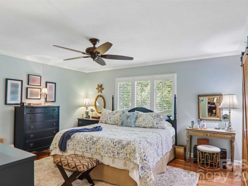 133 Larchmont Drive, Hendersonville, NC 28791.  MLS# CAR4415855, YatesRealty ID 45708. Primary Bedroom