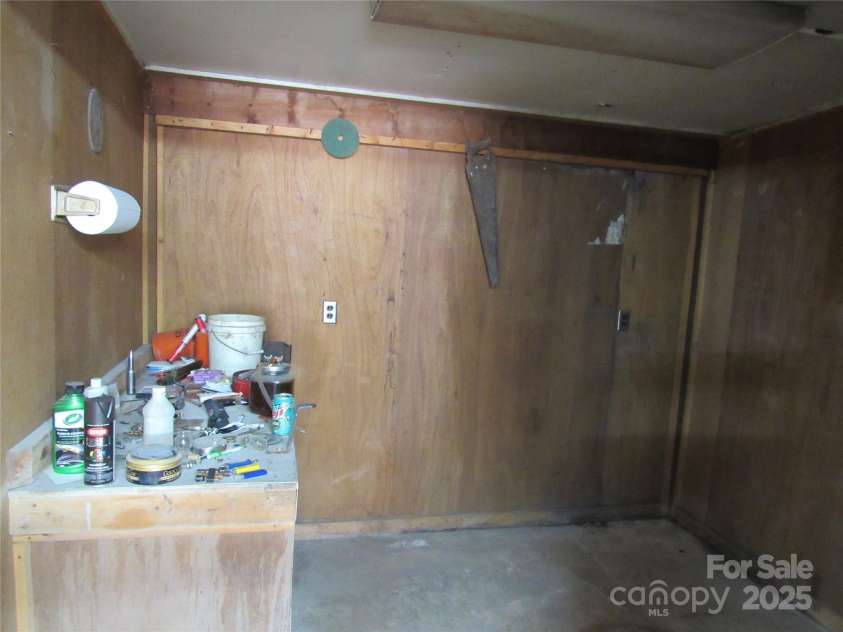 107 9th Street, Black Mountain, NC 28711.  MLS# CAR4243929, YatesRealty ID 4571. 