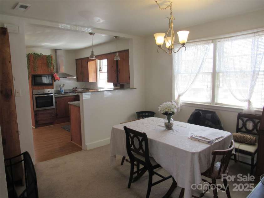 107 9th Street, Black Mountain, NC 28711.  MLS# CAR4243929, YatesRealty ID 4571. 