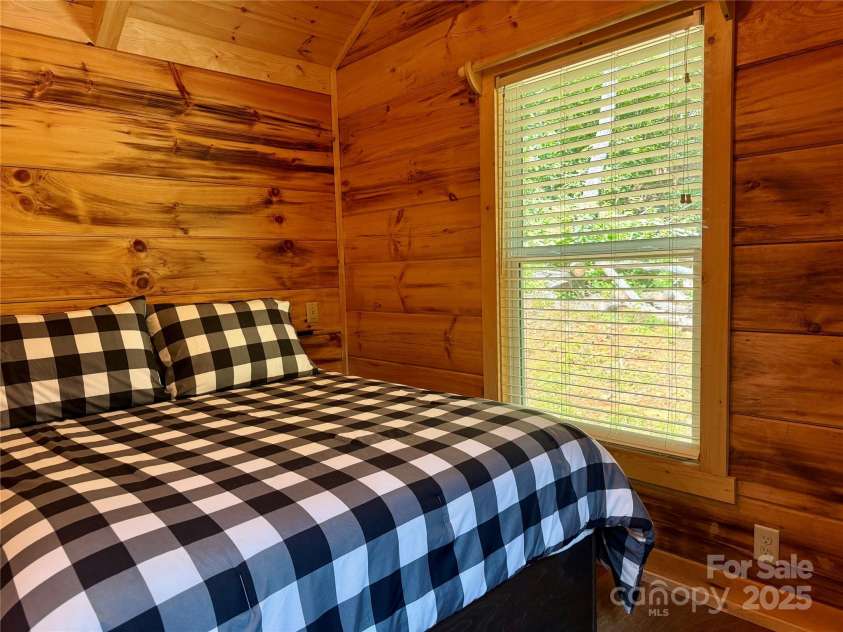 231 Wandering Bear Way, Lake Lure, NC 28746.  MLS# CAR4292904, YatesRealty ID 4571. 