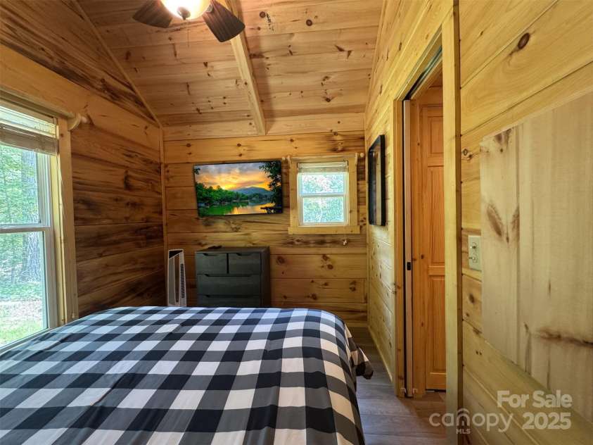 231 Wandering Bear Way, Lake Lure, NC 28746.  MLS# CAR4292904, YatesRealty ID 4571. 
