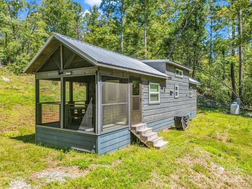 231 Wandering Bear Way, Lake Lure, NC 28746.  MLS# CAR4292904, YatesRealty ID 4571. 