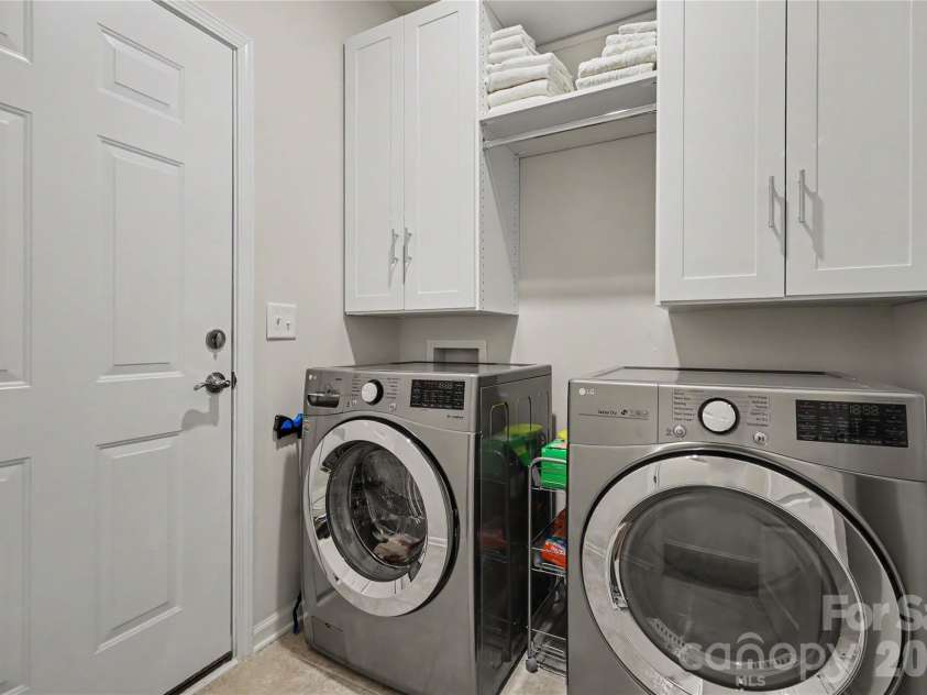 3250 Oliver Stanley Trail, Lancaster, SC 29720.  MLS# CAR4398411, YatesRealty ID 45710. Laundry Room to Garage