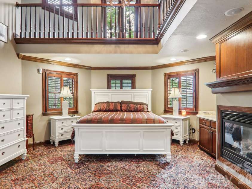 596 Club Boulevard, Lake Toxaway, NC 28747.  MLS# CAR4415218, YatesRealty ID 45711. 