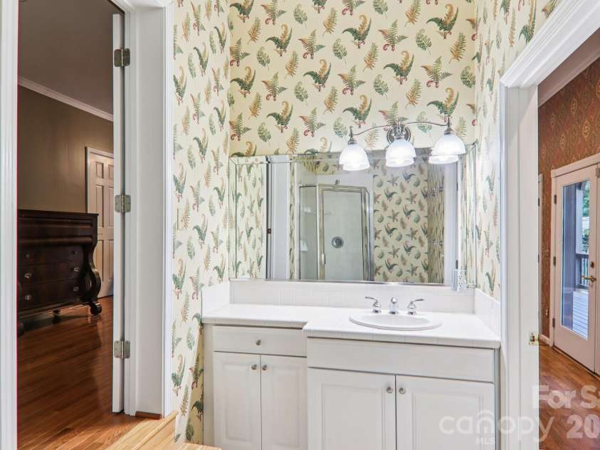 596 Club Boulevard, Lake Toxaway, NC 28747.  MLS# CAR4415218, YatesRealty ID 45711. 