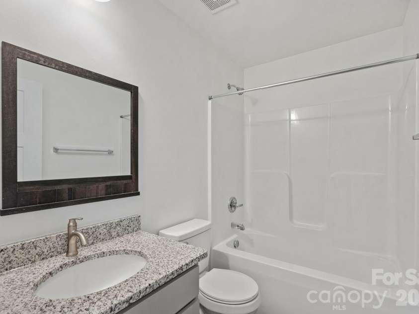 427 Arbor Drive, Waxhaw, NC 28173.  MLS# CAR4415402, YatesRealty ID 45712. 