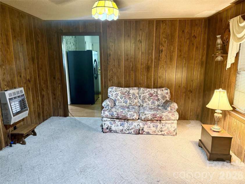 36 Holly Street, Great Falls, SC 29055.  MLS# CAR4416819, YatesRealty ID 45713. 