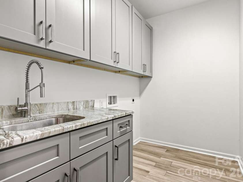 2609 Suffolk Place, Fort Mill, SC 29715.  MLS# CAR4415424, YatesRealty ID 45714. 