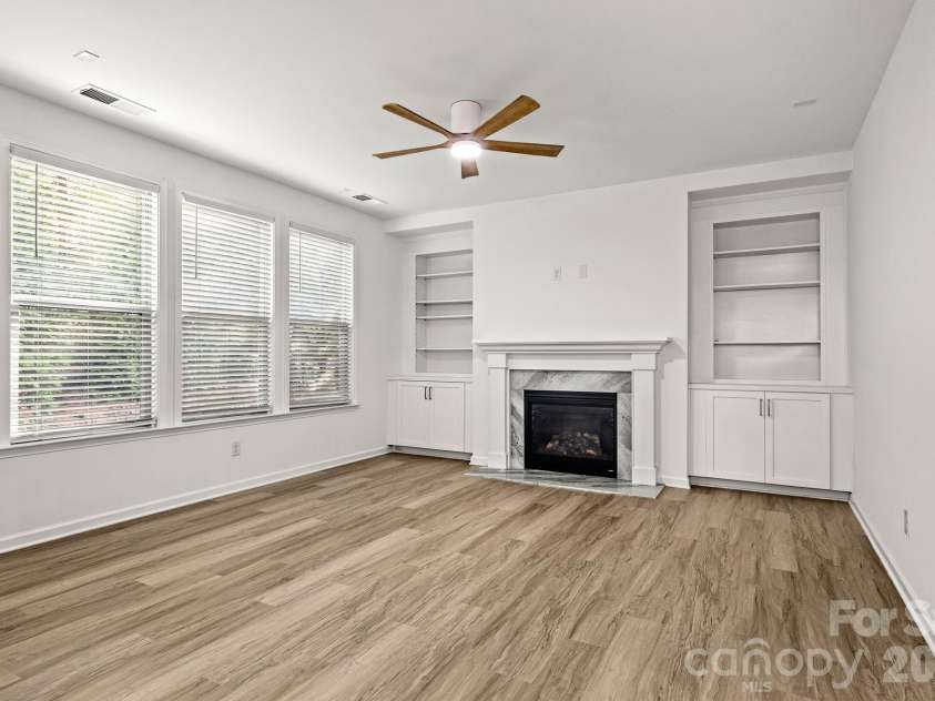 2609 Suffolk Place, Fort Mill, SC 29715.  MLS# CAR4415424, YatesRealty ID 45714. 