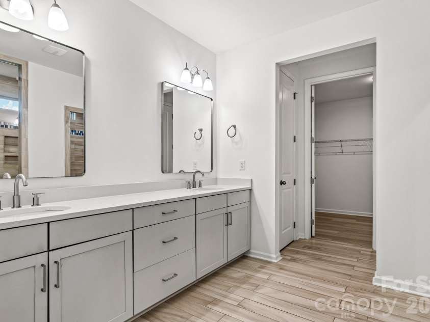 2609 Suffolk Place, Fort Mill, SC 29715.  MLS# CAR4415424, YatesRealty ID 45714. 