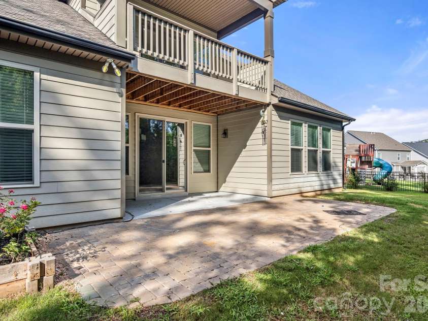 2609 Suffolk Place, Fort Mill, SC 29715.  MLS# CAR4415424, YatesRealty ID 45714. 