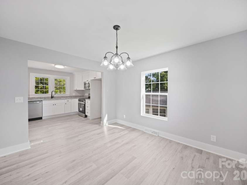 807 Walnut Street, Kannapolis, NC 28081.  MLS# CAR4416064, YatesRealty ID 45718. 