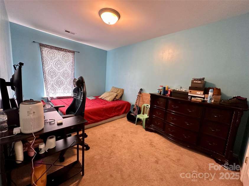 4927 Curtiswood Drive, Charlotte, NC 28213.  MLS# CAR4243585, YatesRealty ID 4572. 