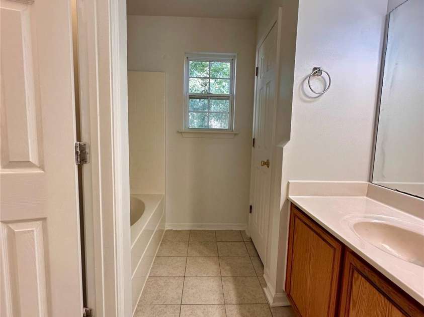 4927 Curtiswood Drive, Charlotte, NC 28213.  MLS# CAR4243585, YatesRealty ID 4572. 