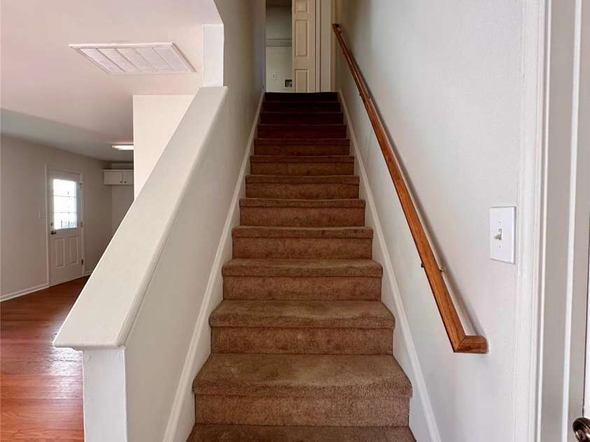 4927 Curtiswood Drive, Charlotte, NC 28213.  MLS# CAR4243585, YatesRealty ID 4572. 