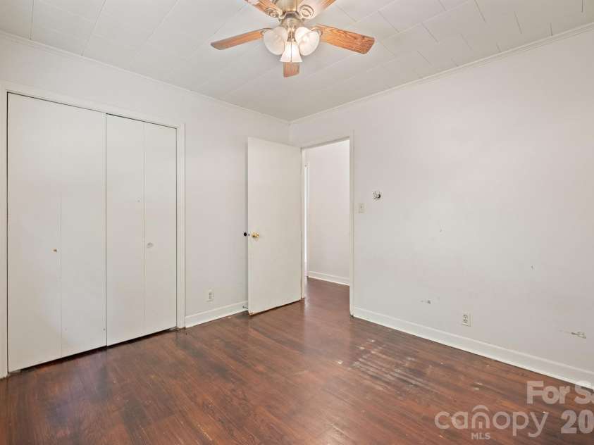 147 Oakdale Circle, Mocksville, NC 27028.  MLS# CAR4412099, YatesRealty ID 45720. 