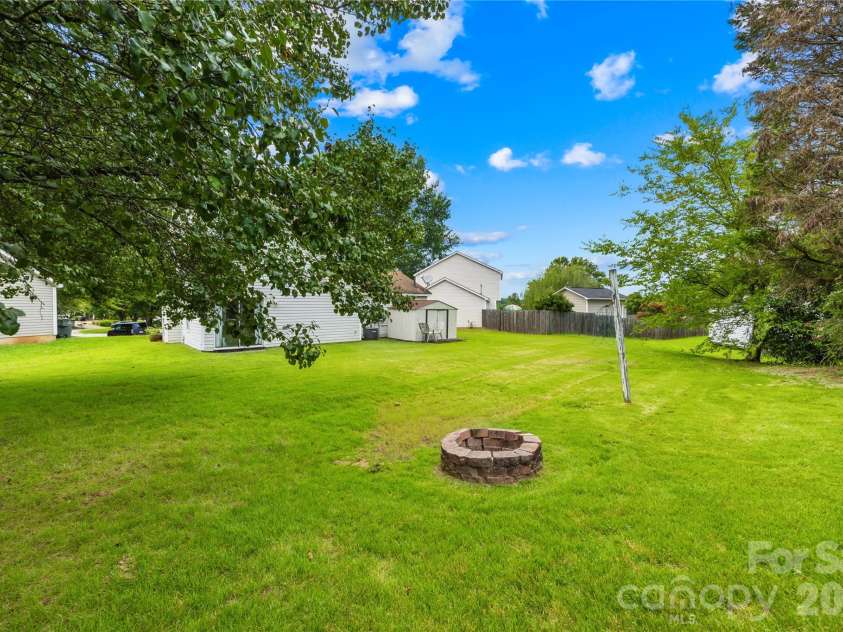 3009 Winners Circle, Concord, NC 28025.  MLS# CAR4415221, YatesRealty ID 45721. 
