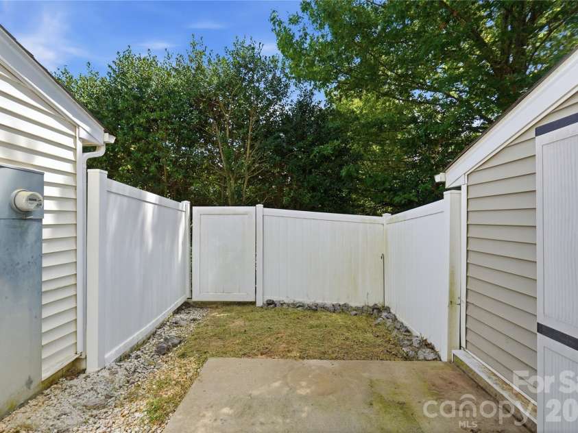 2511 Brackley Place, Concord, NC 28027.  MLS# CAR4416047, YatesRealty ID 45723. 