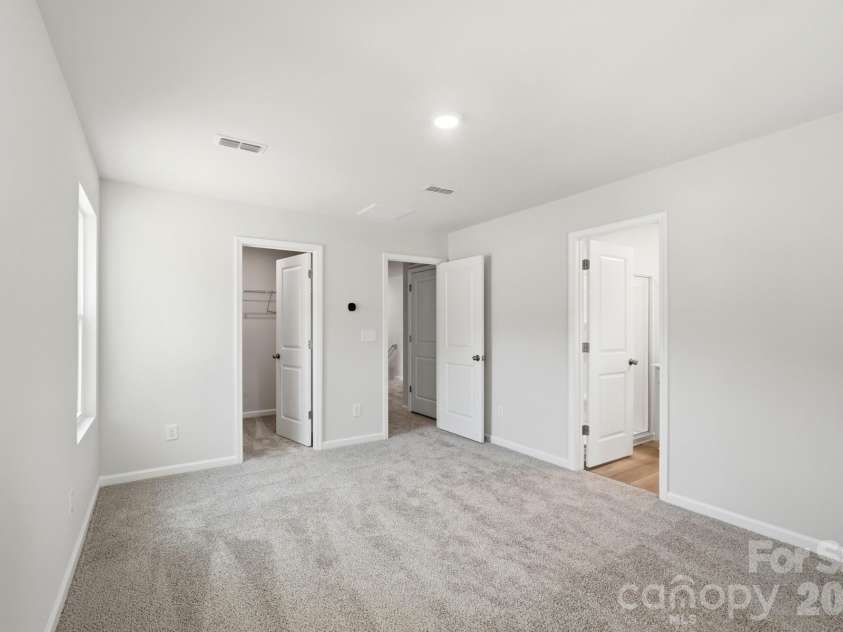 4113 Butler Grove Lane, Charlotte, NC 28269.  MLS# CAR4416846, YatesRealty ID 45724. 