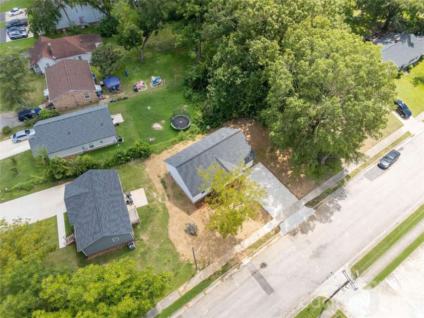 815 Spruce Street, Rock Hill, SC 29730.  MLS# CAR4416830, YatesRealty ID 45727. 