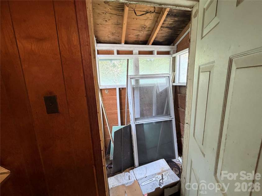648 Flint Street, Rock Hill, SC 29730.  MLS# CAR4416674, YatesRealty ID 45729. 