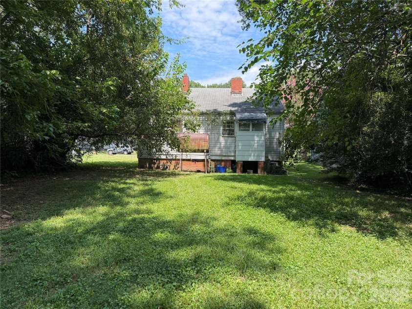 648 Flint Street, Rock Hill, SC 29730.  MLS# CAR4416674, YatesRealty ID 45729. 