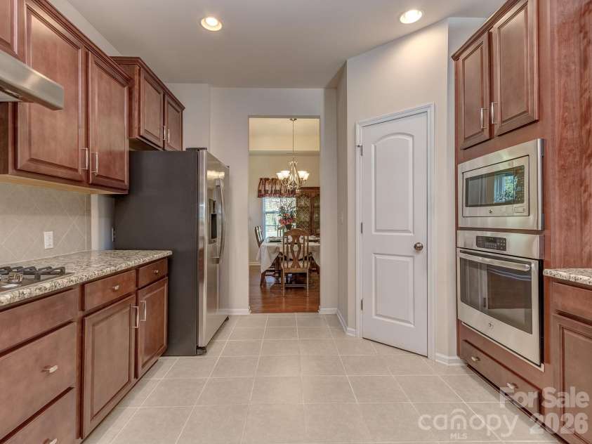 5039 Monacan Way, Indian Land, SC 29707.  MLS# CAR4352645, YatesRealty ID 4573. Walk-in Pantry