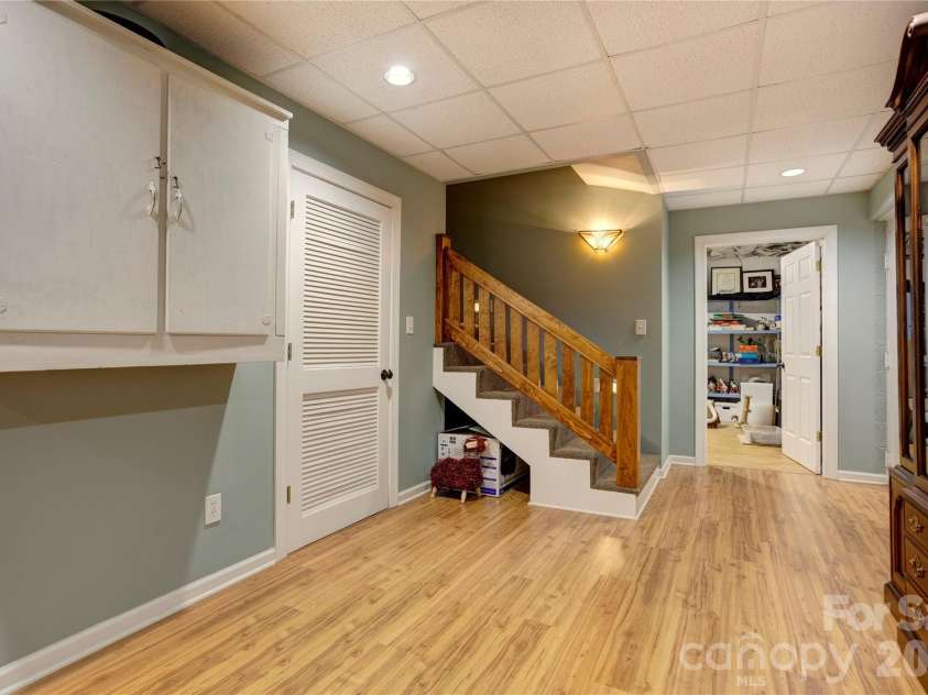 129 Overbrook Drive, Concord, NC 28025.  MLS# CAR4416139, YatesRealty ID 45731. Basement Entry