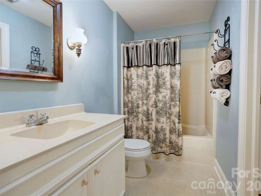 129 Overbrook Drive, Concord, NC 28025.  MLS# CAR4416139, YatesRealty ID 45731. Secondary Bath