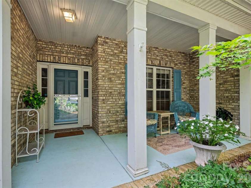 12034 Hampton Place Drive, Charlotte, NC 28269.  MLS# CAR4411824, YatesRealty ID 45733. 