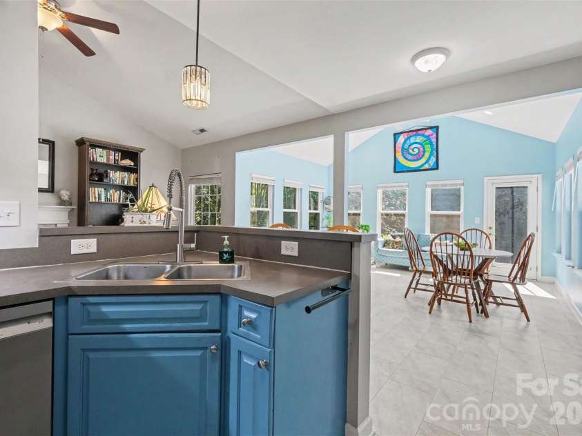 12034 Hampton Place Drive, Charlotte, NC 28269.  MLS# CAR4411824, YatesRealty ID 45733. 