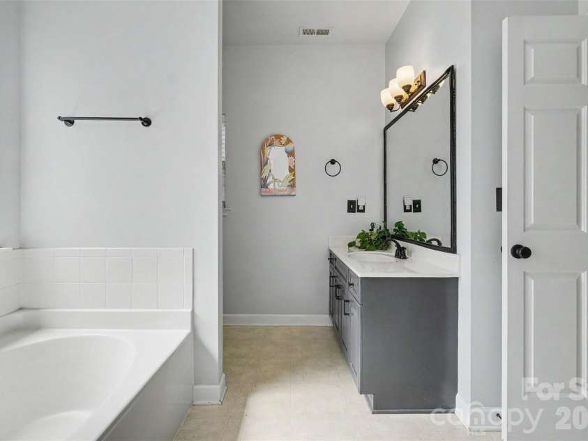 12034 Hampton Place Drive, Charlotte, NC 28269.  MLS# CAR4411824, YatesRealty ID 45733. 