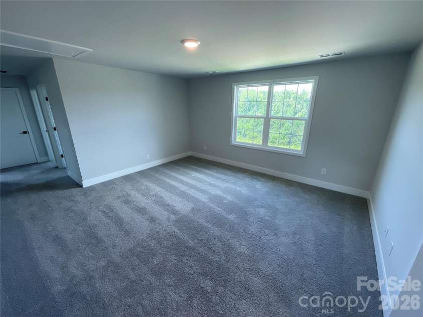 156 Kerr Walk Drive, Statesville, NC 28677.  MLS# CAR4416230, YatesRealty ID 45734. Loft