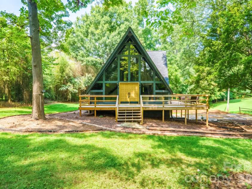 2776 US 64 Highway, Morganton, NC 28655.  MLS# CAR4416866, YatesRealty ID 45736. 