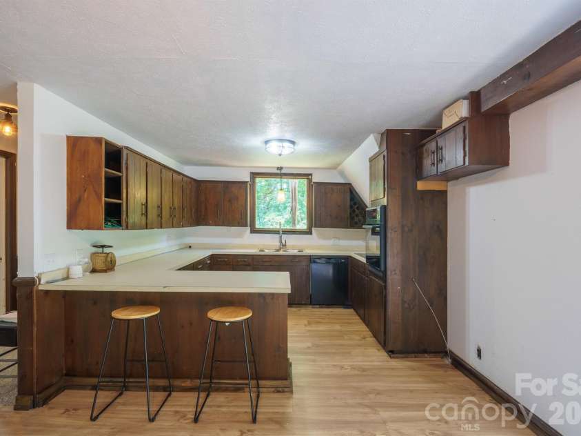 2776 US 64 Highway, Morganton, NC 28655.  MLS# CAR4416866, YatesRealty ID 45736. 