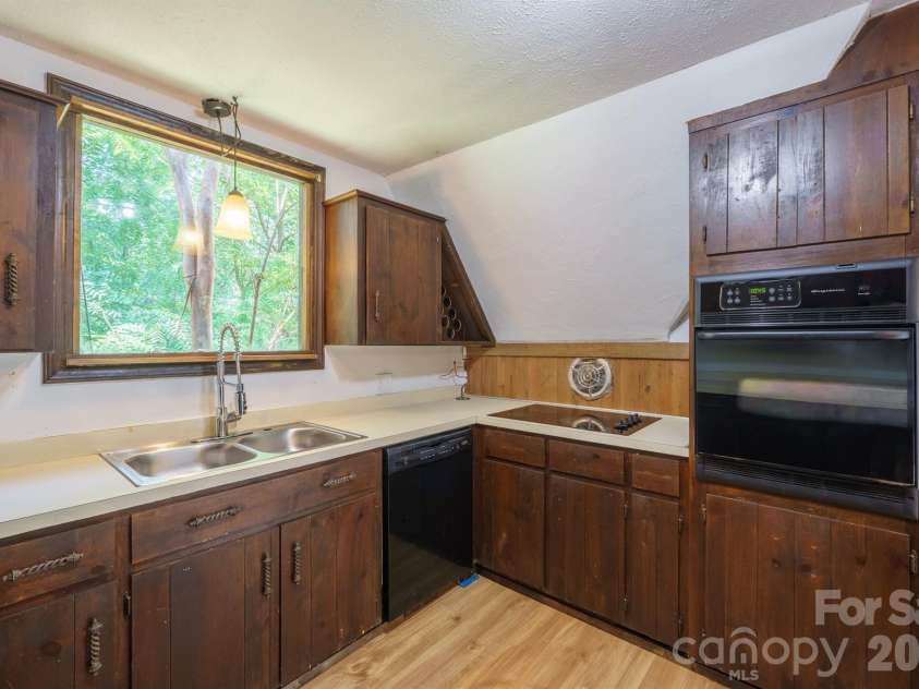 2776 US 64 Highway, Morganton, NC 28655.  MLS# CAR4416866, YatesRealty ID 45736. 