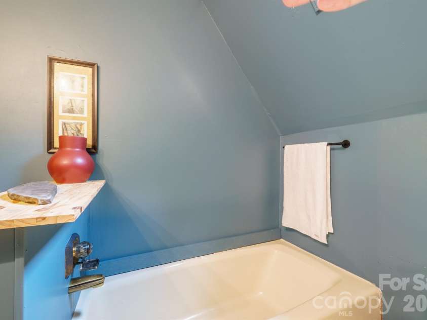 2776 US 64 Highway, Morganton, NC 28655.  MLS# CAR4416866, YatesRealty ID 45736. 